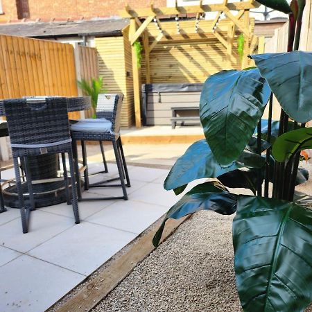 Xxhot Tubxx 4Bed Semi, Sleeps 8, 2 Bathrooms Blackpool Dış mekan fotoğraf
