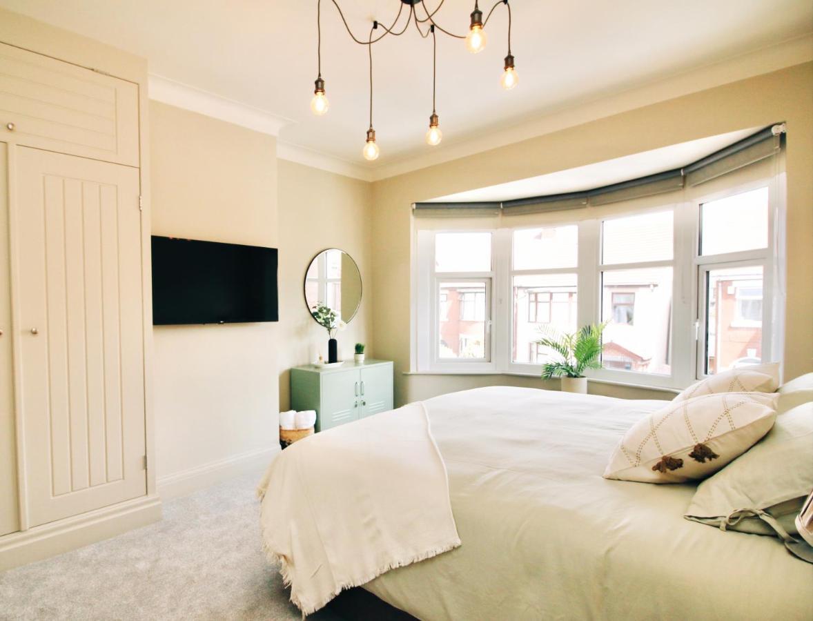 Xxhot Tubxx 4Bed Semi, Sleeps 8, 2 Bathrooms Blackpool Dış mekan fotoğraf